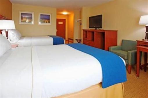 фото отеля Holiday Inn Express Sheboygan - Kohler I-43