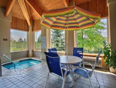 фото отеля Baymont Inn & Suites Howell