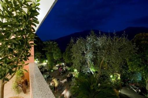 фото отеля Hotel La Gardenia