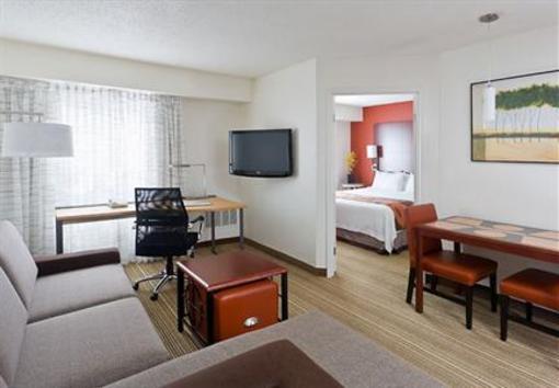фото отеля Residence Inn Youngstown Poland