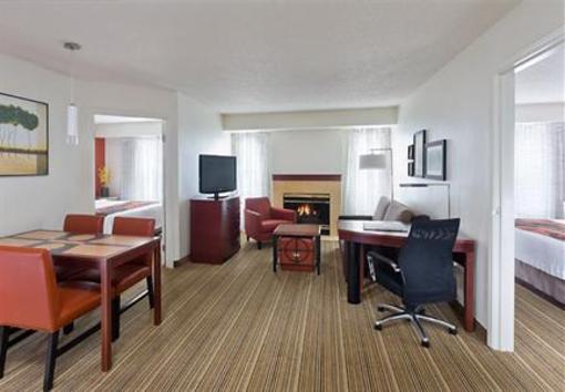 фото отеля Residence Inn Youngstown Poland