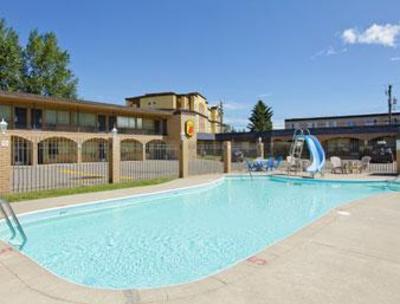 фото отеля Super 8 Village Calgary