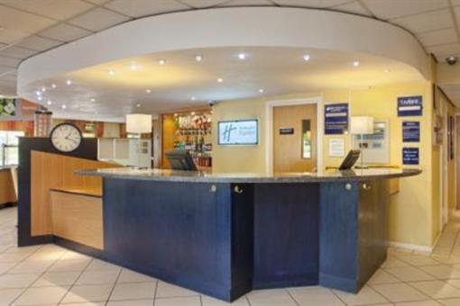 фото отеля Holiday Inn Express Gloucester South