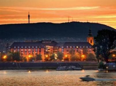 фото отеля Ramada Plaza Budapest