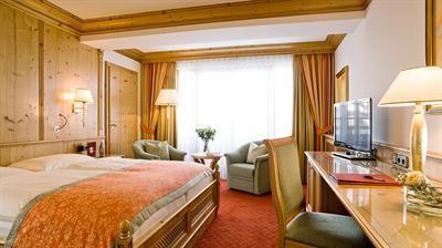 фото отеля Hotel Tirolerhof Zell am See