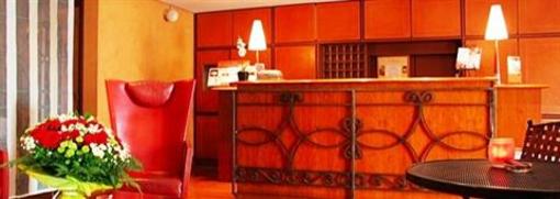 фото отеля Hotel Losserand Montparnasse