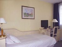 Quality Hotel Malesherbes