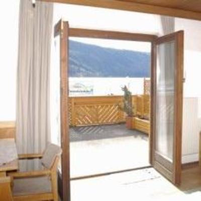 фото отеля Ferienwohnungen Käfer Pension