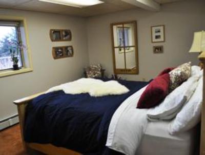 фото отеля Cranky Crow Bed and Breakfast