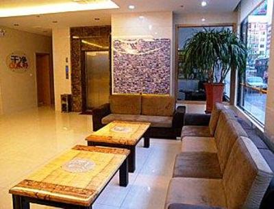 фото отеля Super 8 Hotel Railway Station Dalian