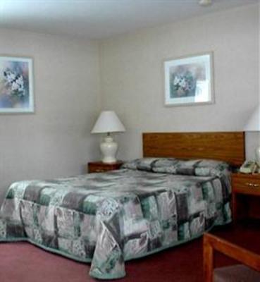 фото отеля Budget Host Inn Manistique