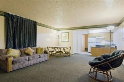 фото отеля Americas Best Value Inn And Suites Lewisville