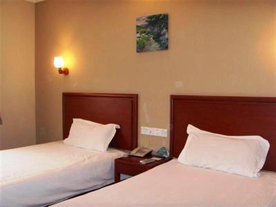 фото отеля Greentree Inn Jinan Daming Lake Hotel