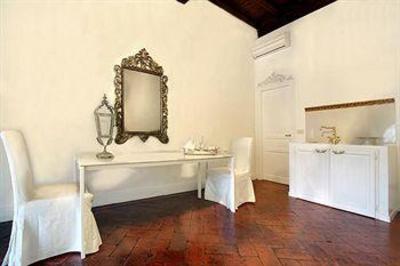 фото отеля Palazzo Tolomei Bed & Breakfast Florence