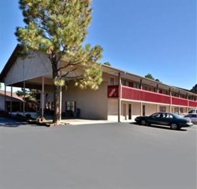 фото отеля BEST WESTERN Pine Springs Inn