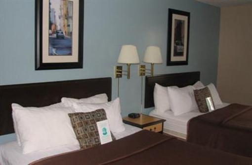 фото отеля Super 8 Motel South Edmonton