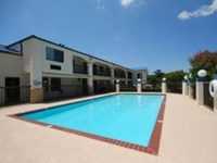 Dinosaur Valley Inn and Suites
