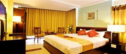 фото отеля Lien An Sai Gon Hotel