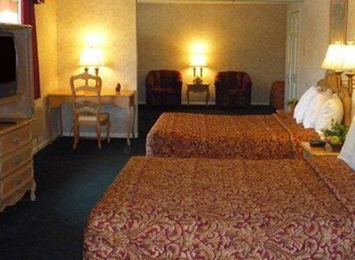 фото отеля Econo Lodge Maingate
