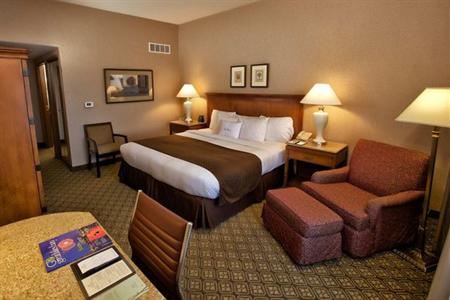 фото отеля Doubletree Bay City Riverfront