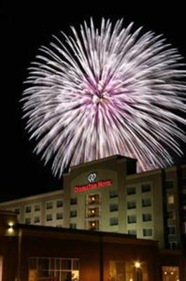 фото отеля Doubletree Bay City Riverfront