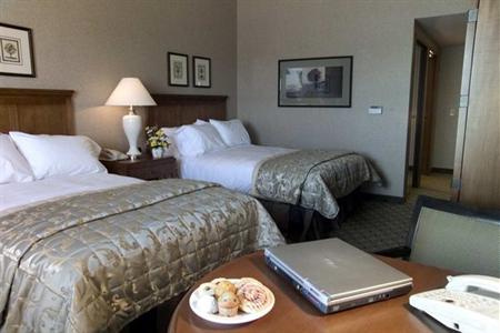 фото отеля Doubletree Bay City Riverfront