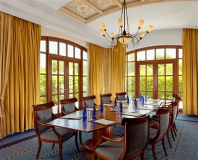 фото отеля The St Regis Mardavall Mallorca Resort Calvia