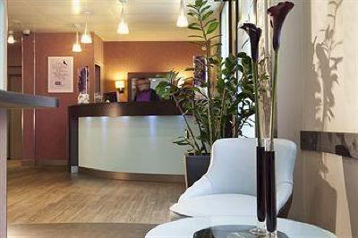фото отеля Kyriad Paris Clichy Centre