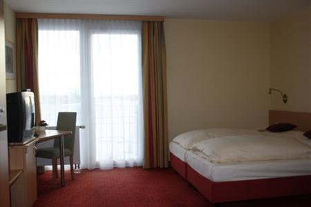 фото отеля Quality Hotel Muenchen Messe