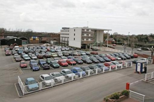 фото отеля Holiday Inn Express Chester-Racecourse