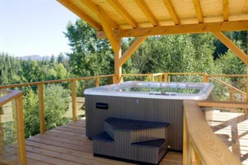фото отеля Myra Canyon Ranch B&B