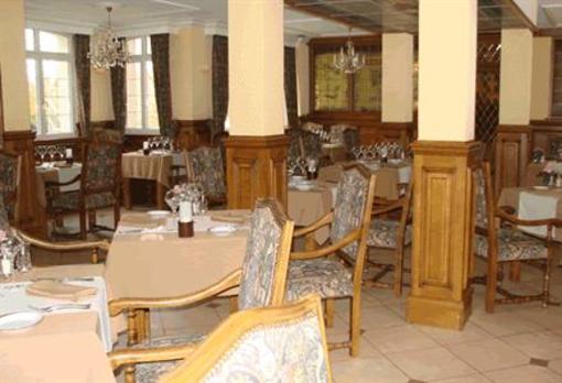 фото отеля Hostellerie De Le Wast Chateau Des Tourelles