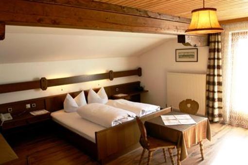 фото отеля Waldfrieden Pension Obertilliach