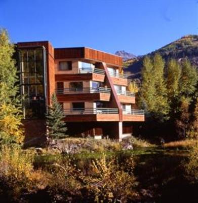 фото отеля Ice House Lodge