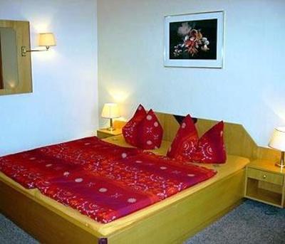 фото отеля Hotel Elbdamm garni