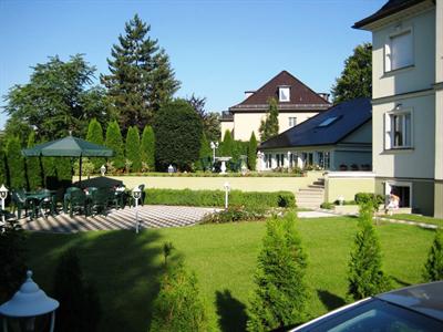 фото отеля Villa Am Waldschlösschen Dresden