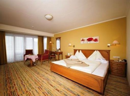 фото отеля Golf Und Strandhotel Sonne Sankt Kanzian am Klopeiner See
