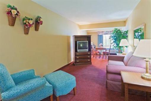 фото отеля Holiday Inn Express North Huntingdon