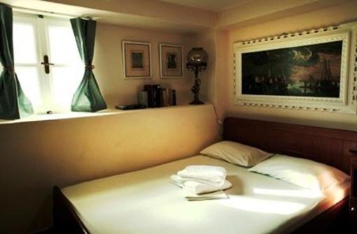 фото отеля Hotel Fivos Athens