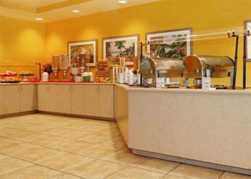 фото отеля Comfort Inn International