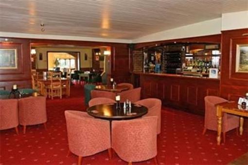 фото отеля Beaufort Park Hotel