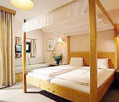 фото отеля Hunguest Hotel Heiligenblut