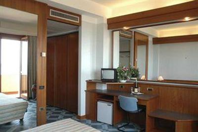 фото отеля Hotel Club Roccaruja Stintino
