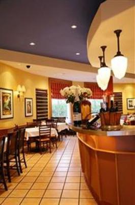 фото отеля BEST WESTERN Stoneridge Inn & Conference Centre
