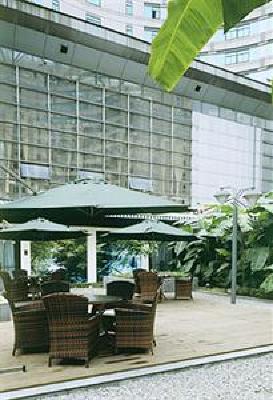 фото отеля World Traders Hotel