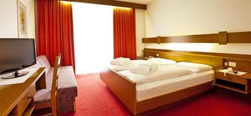 фото отеля Hotel Mirabell Campo Tures