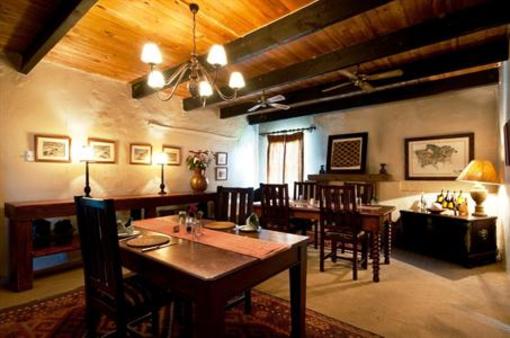 фото отеля Leeuwenbosch Country House and Shearers Lodge
