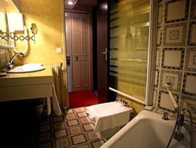 фото отеля Auberge du Peras Saint-Jean-du-Gard