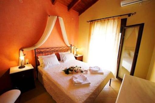 фото отеля Apolis Villas Parga