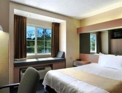 фото отеля Microtel Inn Albany Airport